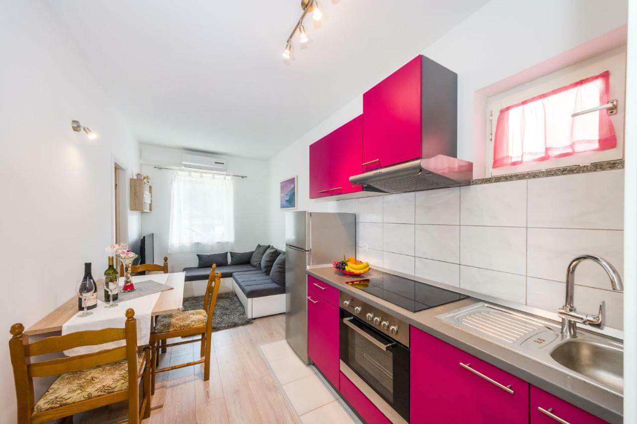 Apartman Nino Novigrad  Exteriör bild